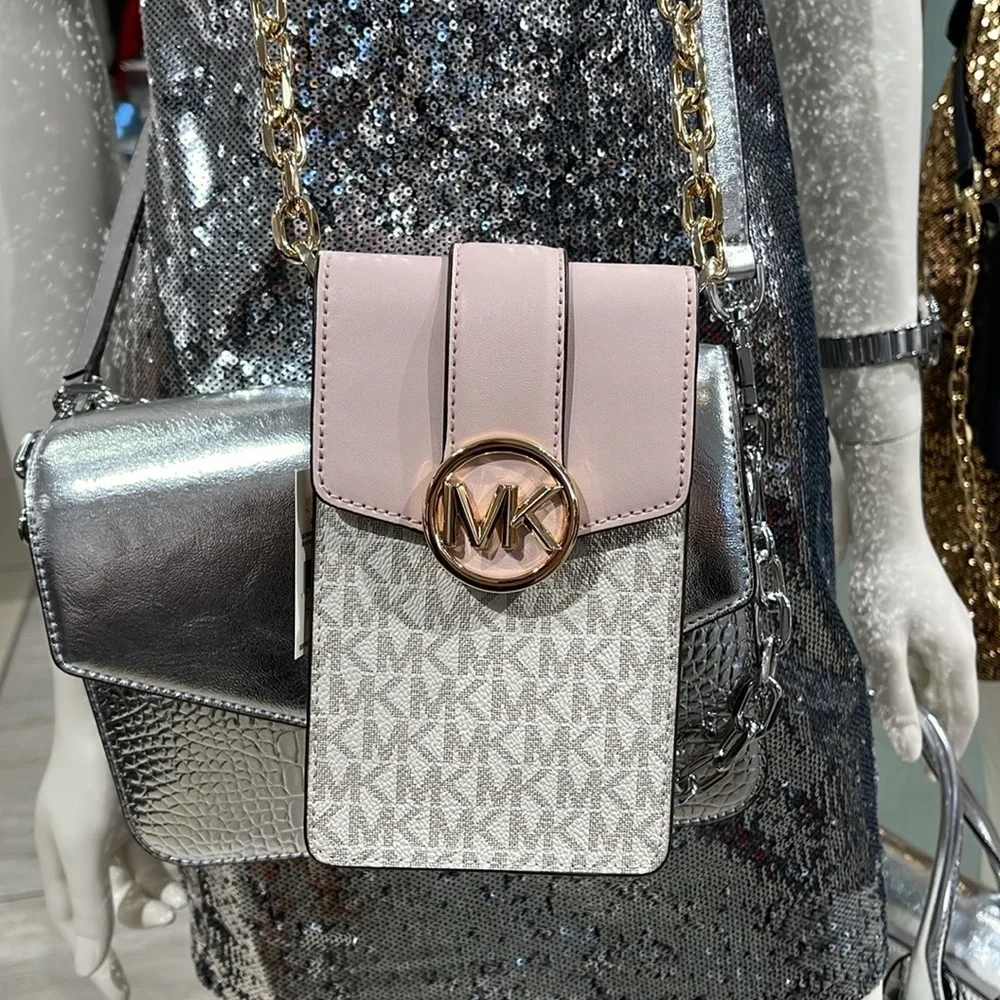 Michael Kors Carmen Small Logo Smartphone Crossbody Bag
Powder Blush Multi - Picture 9 of 16